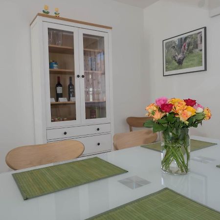 16Lilien Apartmentwohnung Вайблинген Экстерьер фото