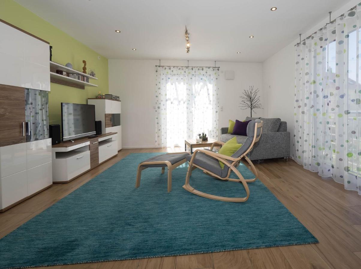 16Lilien Apartmentwohnung Вайблинген Экстерьер фото