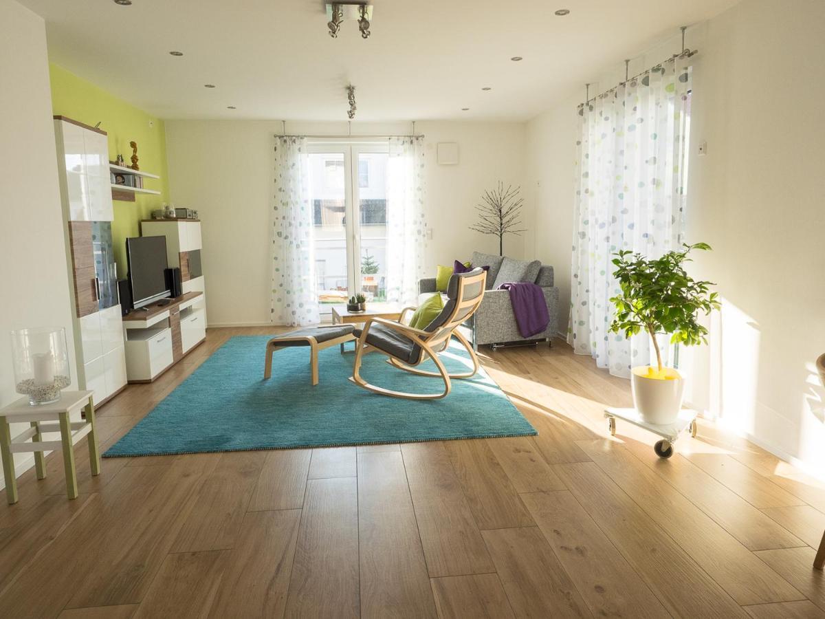 16Lilien Apartmentwohnung Вайблинген Экстерьер фото