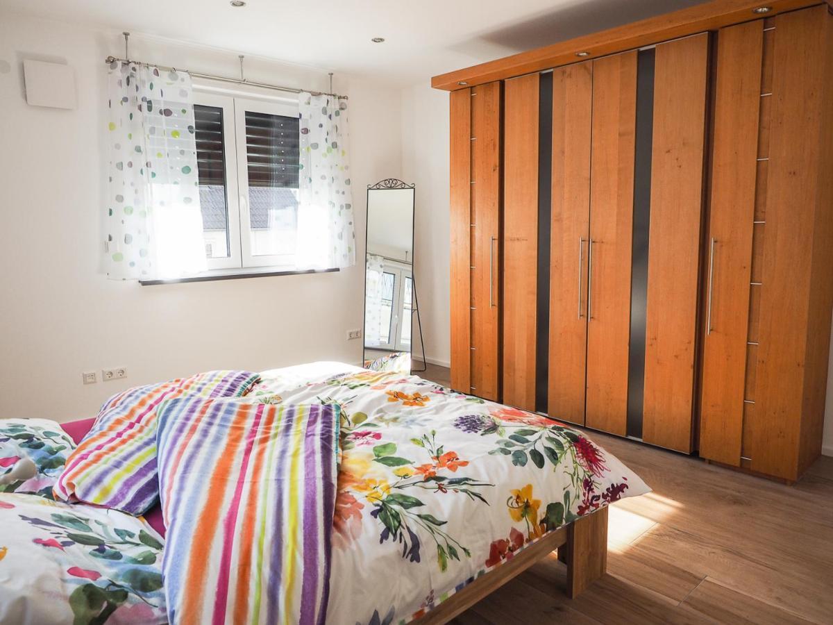 16Lilien Apartmentwohnung Вайблинген Экстерьер фото